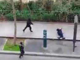 assassinio poliziotto parigi